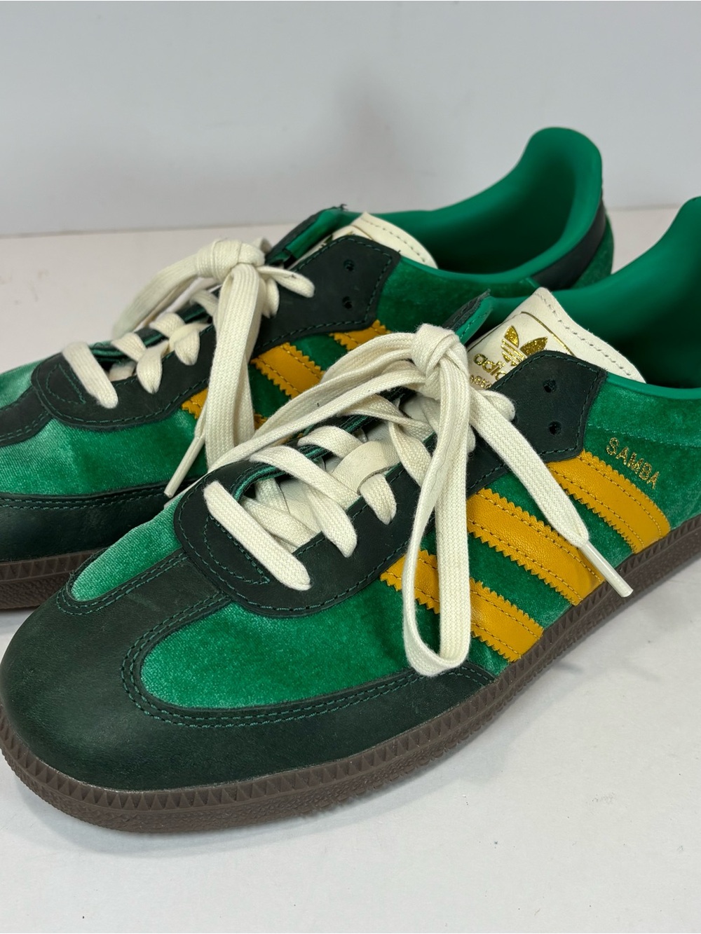 Adidias Samba OG Court Collegiate Green & Yellow Velvet Sneakers Shoes 9.5 EUC